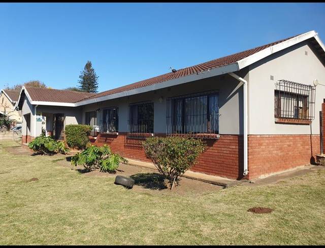 4 BEDROOM HOUSE FOR SALE IN MARBURG